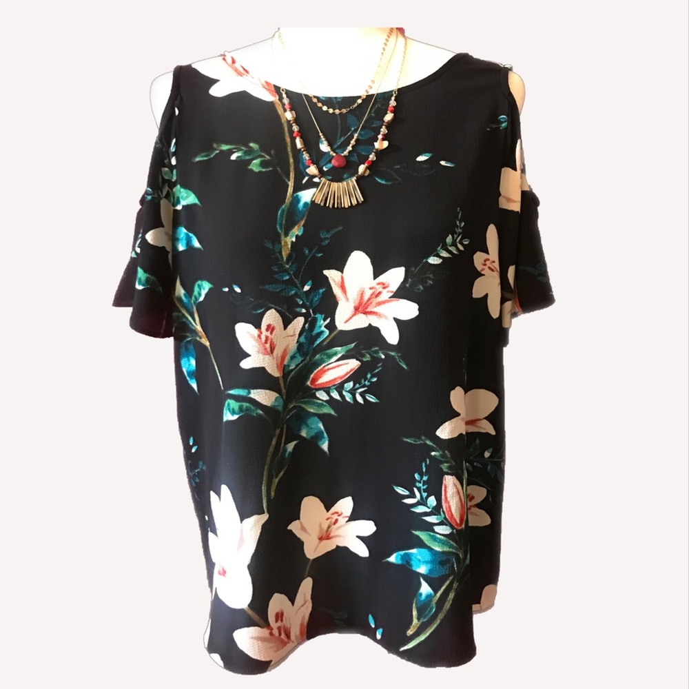 C & E Cold Shoulder Black Floral Blouse - Small